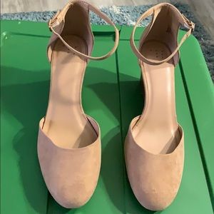 Closed Toe Wedge Pump - Taupe